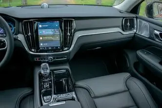 Volvo S60, 2.0, 335 kW, plug-in hybrid, automatic, four-wheel drive