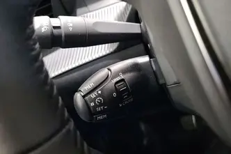 Peugeot 2008, electric, automatic, front-wheel drive