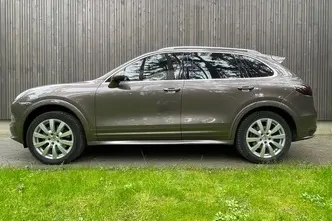 Porsche Cayenne, 3.0, 180 kW, diesel, automatic, four-wheel drive