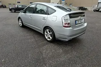 Toyota Prius, 1.5, 57 kW, hübriid, automaat, esivedu