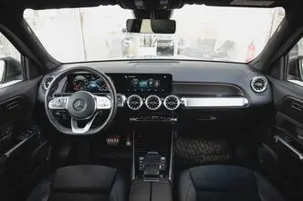 Mercedes-Benz GLB 200, 1.3, 120 kW, bensiin, automaat, esivedu