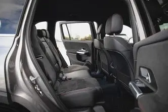 Mercedes-Benz GLB 200, 1.3, 120 kW, bensiin, automaat, esivedu