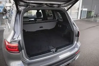 Mercedes-Benz GLB 200, 1.3, 120 kW, bensiin, automaat, esivedu