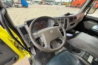 Volvo FE 320 4x2, 235 kW, дизель, автомат