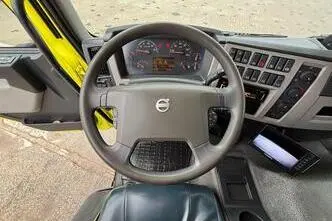 Volvo FE 320 4x2, 235 kW, дизель, автомат