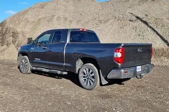 Toyota Tundra, 5.7, 284 kW, petrol, automatic, four-wheel drive