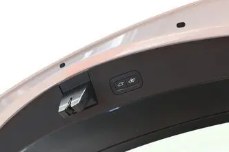 Polestar 2, 160 kW, elekter, automaat, nelikvedu