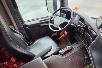 Scania P450 8X4*4, 331 kW, diisel, automaat