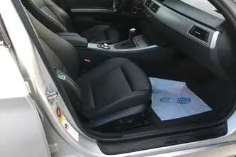 BMW 330, 3.0, 190 kW, bensiin, automaat, nelikvedu