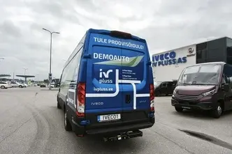 Iveco Daily, 3.0, 129 kW, diisel, automaat, tagavedu