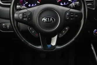 Kia Carens, 1.6, 99 kW, bensiin, manuaal, esivedu