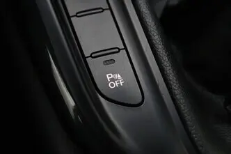 Kia Carens, 1.6, 99 kW, bensiin, manuaal, esivedu