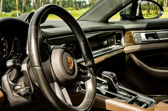 Porsche Panamera, 2.9, 340 kW, pistikhübriid, automaat, nelikvedu