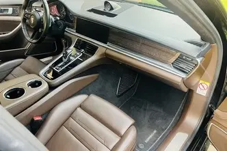 Porsche Panamera, 2.9, 340 kW, pistikhübriid, automaat, nelikvedu