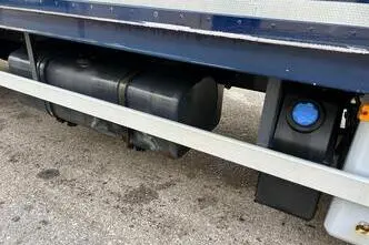 Volvo FL240, 177 kW, diesel, manual