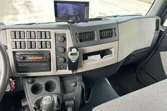Volvo FL240, 177 kW, diesel, manual