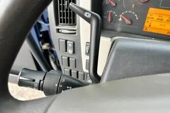 Volvo FL240, 177 kW, diesel, manual