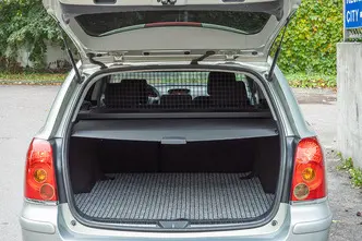 Toyota Avensis, 1.8, 95 kW, bensiin, manuaal, esivedu