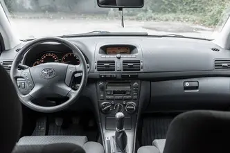 Toyota Avensis, 1.8, 95 kW, bensiin, manuaal, esivedu