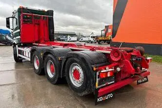 Mercedes-Benz Arocs 3251 8x4*4, 375 kW, дизель, автомат