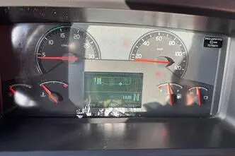 Volvo B5LH 7900 4x2, 177 kW, automatic