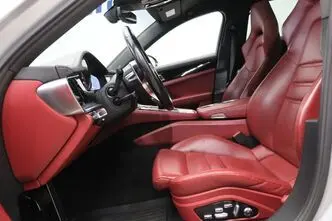 Porsche Panamera, 2.9, 340 kW, pistikhübriid, automaat, nelikvedu
