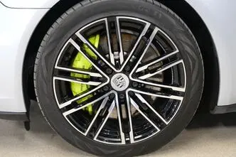 Porsche Panamera, 2.9, 340 kW, pistikhübriid, automaat, nelikvedu