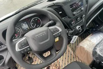 Iveco Daily, 3.0, 129 kW, diisel, manuaal, tagavedu