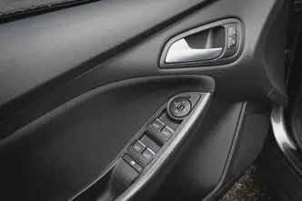 Ford Focus, 1.6, 77 kW, bensiin, manuaal, esivedu
