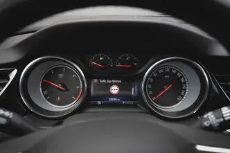 Opel Insignia, 2.0, 125 kW, diesel, automatic, front-wheel drive