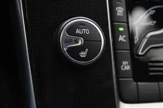 Volvo V40, 1.5, 90 kW, bensiin, automaat, esivedu