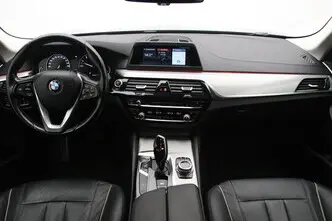 BMW 520, 2.0, 135 kW, petrol, automatic, rear-wheel drive