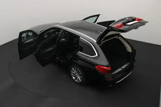 BMW 520, 2.0, 135 kW, petrol, automatic, rear-wheel drive
