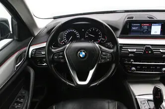 BMW 520, 2.0, 135 kW, petrol, automatic, rear-wheel drive