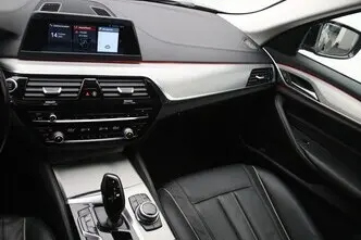 BMW 520, 2.0, 135 kW, petrol, automatic, rear-wheel drive