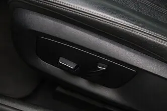 BMW 520, 2.0, 135 kW, petrol, automatic, rear-wheel drive