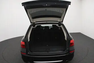 BMW 520, 2.0, 135 kW, petrol, automatic, rear-wheel drive