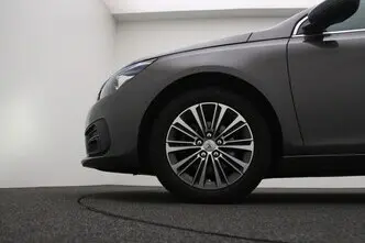 Peugeot 308, 1.5, 96 kW, diesel, automatic, front-wheel drive