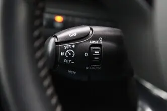 Peugeot 308, 1.5, 96 kW, diesel, automatic, front-wheel drive