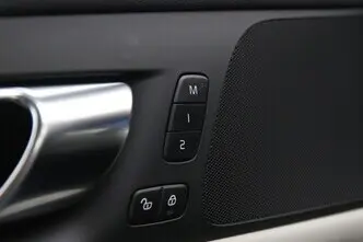 Volvo V60, 2.0, 186 kW, plug-in hybrid, automatic, four-wheel drive