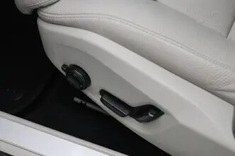 Volvo V60, 2.0, 186 kW, plug-in hybrid, automatic, four-wheel drive
