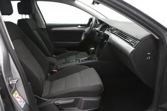Volkswagen Passat, 2.0, 90 kW, diesel, automatic, front-wheel drive