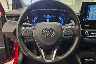 Toyota Corolla, 1.8, 72 kW, hybrid, automatic, front-wheel drive