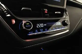 Toyota Corolla, 1.8, 72 kW, hybrid, automatic, front-wheel drive
