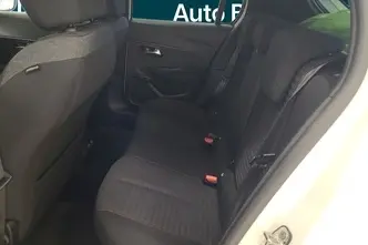 Peugeot 208, elekter, automaat, esivedu