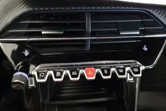 Peugeot 208, elekter, automaat, esivedu