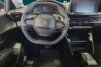 Peugeot 208, 1.2, 74 kW, bensiin, automaat, esivedu