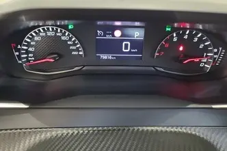 Peugeot 208, 1.2, 74 kW, bensiin, automaat, esivedu