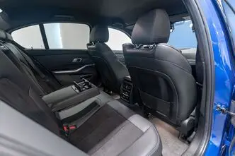 BMW 320, 2.0, 140 kW, дизель, автомат, полный привод