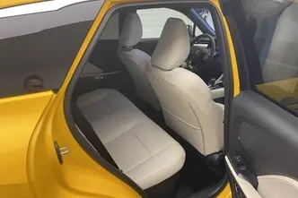 Lexus LBX, 1.5, 67 kW, hübriid, automaat, esivedu